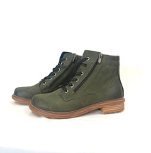 Load image into Gallery viewer, Rocky Boot