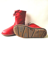 Load image into Gallery viewer, BALTIC FUR - RED LEATHER
