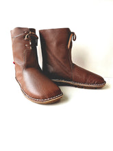 Load image into Gallery viewer, BALTIC FUR - BROWN LEATHER
