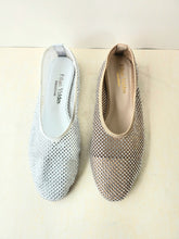 Load image into Gallery viewer, DIOR FLAT - Beige diamonds
