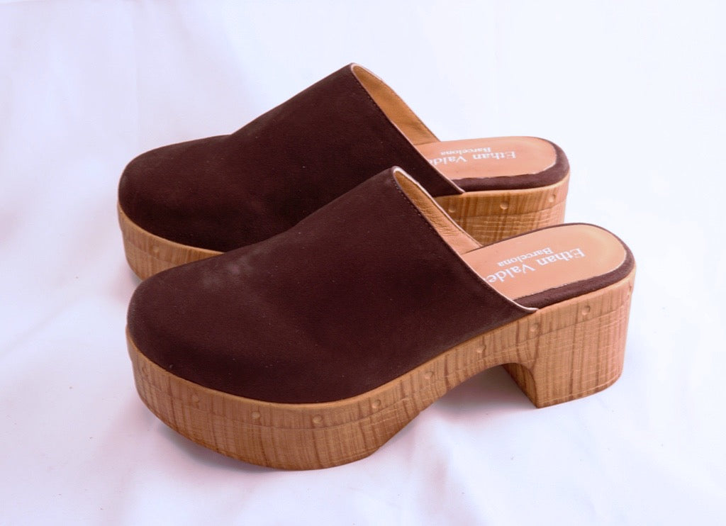 Copenhagen Dark Brown Suede