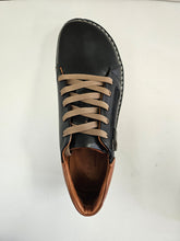 Load image into Gallery viewer, MALLORCA SNEAKER - BLACK LEATHER
