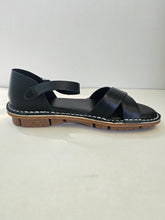 Load image into Gallery viewer, MILANO black leather
