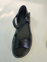 Load image into Gallery viewer, MILANO black leather
